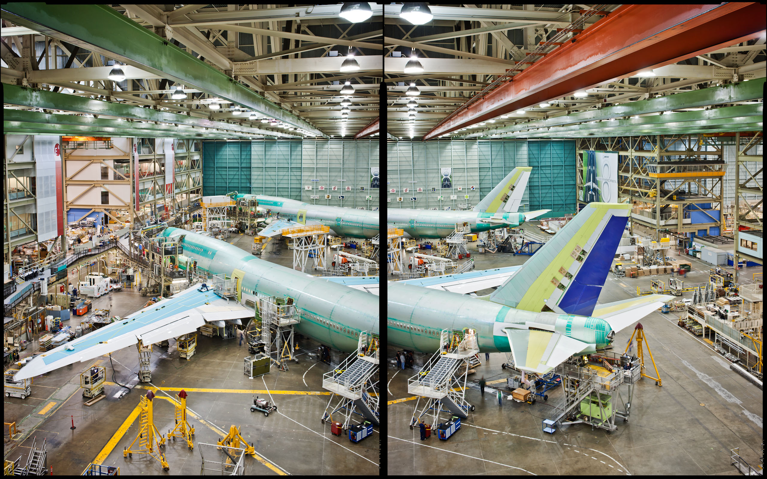  747-800 in slant assembly - Everett, WA - Conde Nast Traveler
