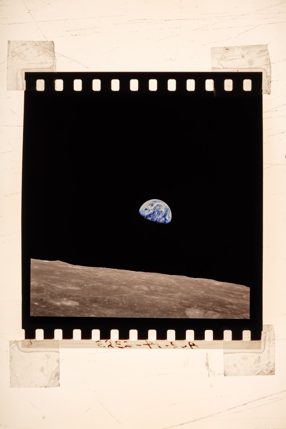 Winters_Nat_Geo_Earthrise_3892_v2