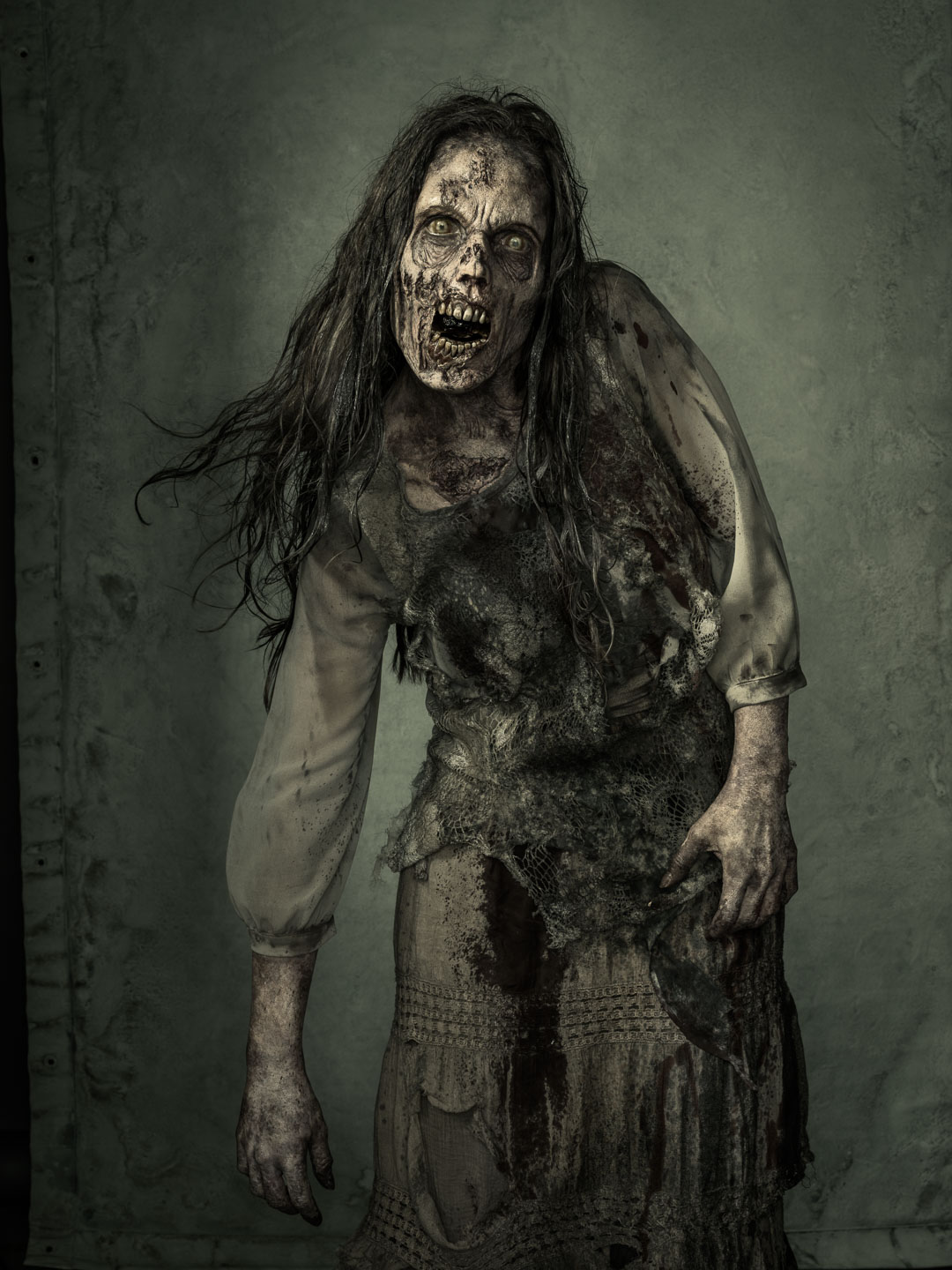 winters_ew_walking_dead_walkers_7702